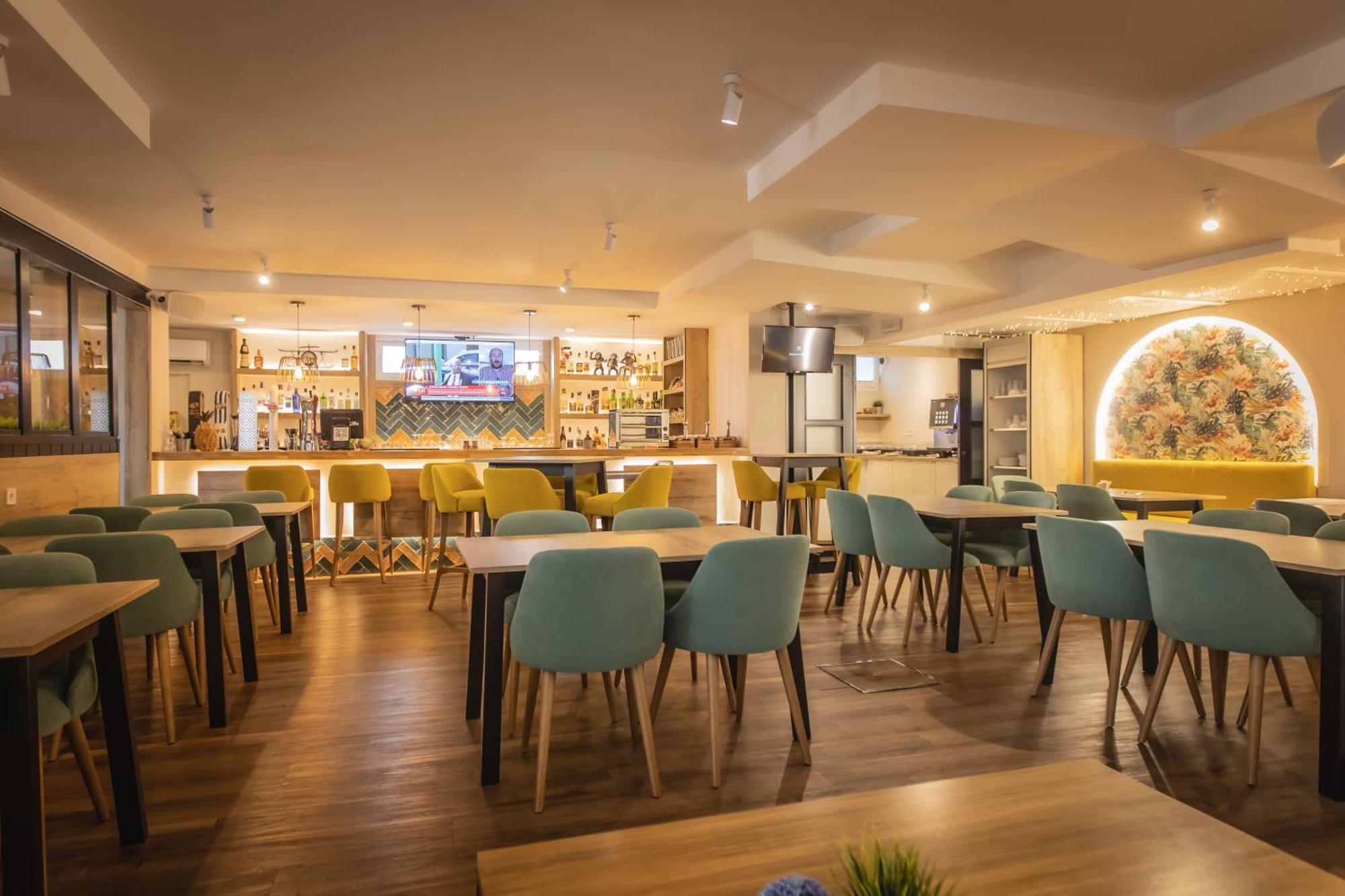 Hotel Zen Airport Торремолінос Екстер'єр фото
